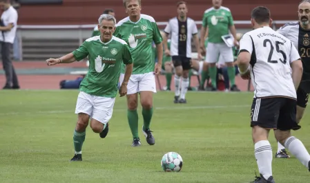 FC Diabetologie vs. FC Bundestag 2025: auf dem Spielfeld