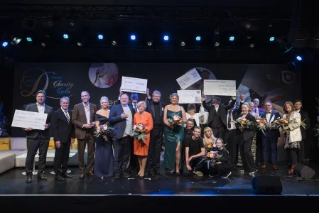 Gala 2025 &Uuml;bergabe der Spendenschecks