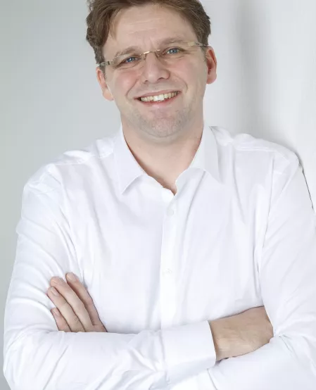 Priv. Doz. Dr. med. Christian Berg Priv. Doz. Dr. med. Christian Berg
