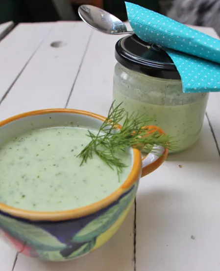 kaltes Gurkensüppchen mit Dill kaltes Gurkensüppchen mit Dill