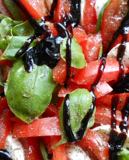 Tomate-Mozzarella Tomate-Mozzarella