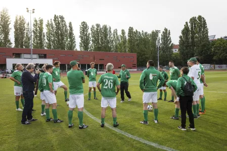 Fußballspiel FC Bundestag vs. FC Diabetologie 2022 Fußballspiel FC Bundestag vs. FC Diabetologie 2022