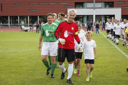 Fußballspiel FC Bundestag vs. FC Diabetologie 2022 Fußballspiel FC Bundestag vs. FC Diabetologie 2022