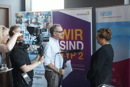 Fußballspiel FC Bundestag vs. FC Diabetologie 2017 - Maria Michalk im Interview