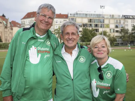 FC Diabetologie vs. FC Bundestag 2025: Dr. Jens Kröger, Pierre Littbarski und Nicole Mattig-Fabian