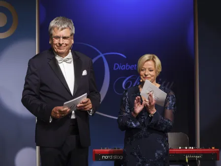 Dr. Jens Kr&ouml;ger und Nicole Mattig-Fabian moderieren die Gala