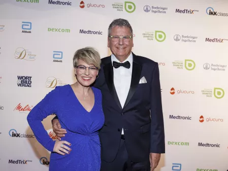 Gala 2024: Moderatorenpaar Andrea Ballschuh und Dr. Jens Kröger 