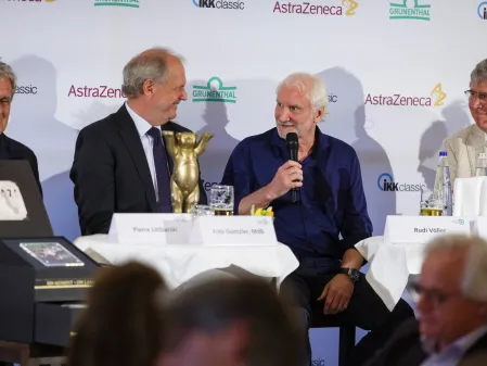 FC Diabetologie 2026 3. Halbzeit Rudi V&ouml;ller Jens Kr&ouml;ger Podium 