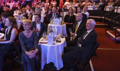 Gala 2025 Voller Saal im TIPI am Kanzleramt