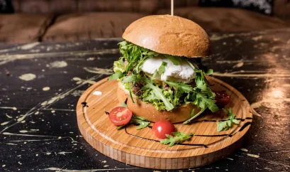 Hamburger Caprese