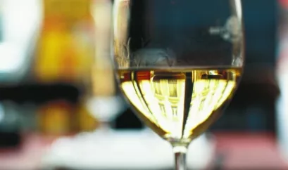 Weißwein in Glas