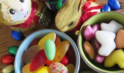 Süßigkeiten mit Osterhase aus Schokolade