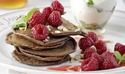 Schokopfannkuchen mit Himbeeren