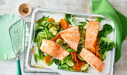 Lachs auf Gemüsebett