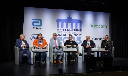 Podiumsdiskussion mit Norbert Kuster, Annika Ziercke, Dr. Jens Kröger, Steffi Haack, Prof. Dr. Bernhard Kulzer und Benjamin Schoderer