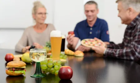 Patienten bei Ern&auml;hrungsberatung