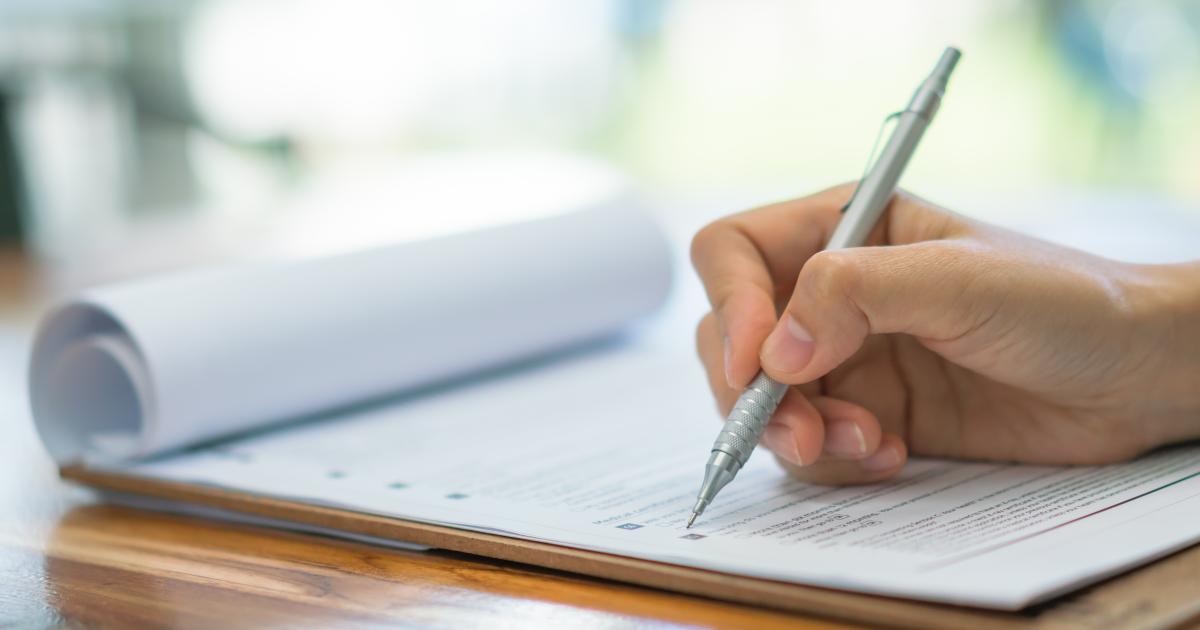 ärztliche Bescheinigung Für Flugreisen Und Grenzkontrollen Metall Ärztliche Bescheinigung für Flugreisen und Grenzkontrollen | diabetesDE